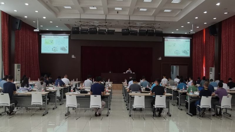 课程设置是成人高考学校教学的核心。在挑选学校时，关注以下方面：
